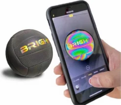 The BRIGHT Lichtgevende Volleybal | Reflecterend | Holografisch | Glow In The Dark | Kinderen En Volwassenen | Unisex | Wit/Zwart/Roze/Blauw/Geel | Maat 5 -Merkloos Verkoop 1200x1034