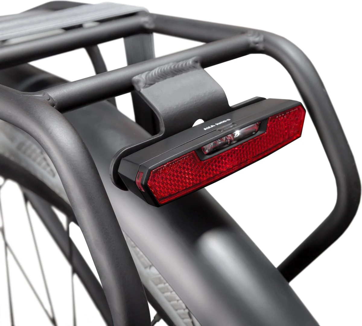 AXA Juno Battery - Fiets Achterlicht - LED Fietsverlichting Op Batterij - Auto Off Systeem - 80 Mm - Rood 6 AXA Juno Battery - Fiets Achterlicht - LED Fietsverlichting Op Batterij - Auto Off Systeem - 80 Mm - Rood - Afbeelding 6