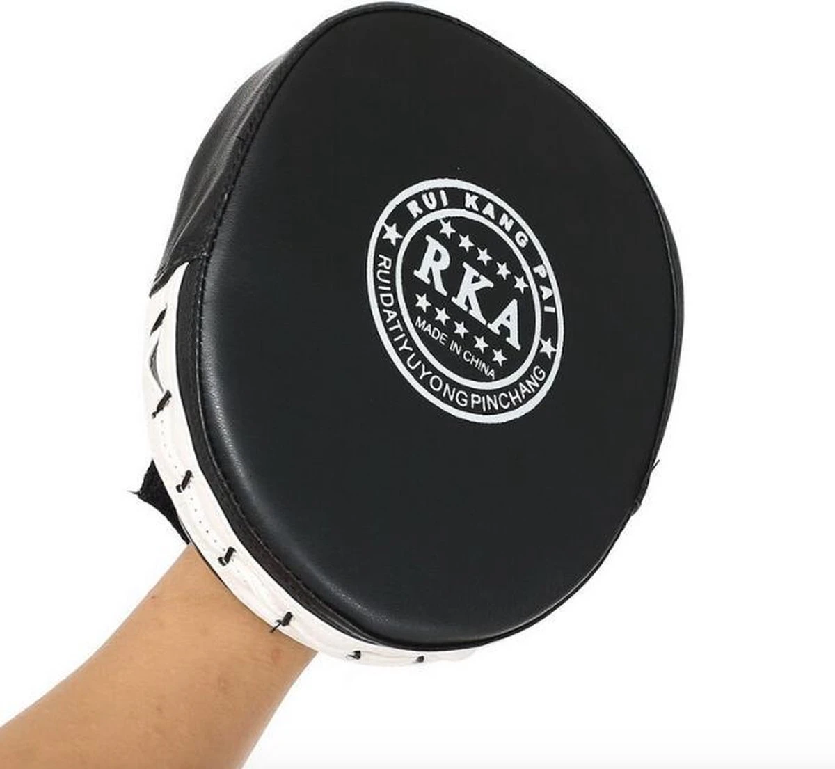 Merkloos Boks Pad - Afweer Stootkussen - 1 Stuk - Handpad Voor Boksen, Muay, Thai, MMA En Kickboks - Professioneel Sparkussen - Zwart - Bokspads - Hand Pad - Universeel 1 Merkloos Boks Pad - Afweer Stootkussen - 1 Stuk - Handpad Voor Boksen, Muay, Thai, MMA En Kickboks - Professioneel Sparkussen - Zwart - Bokspads - Hand Pad - Universeel