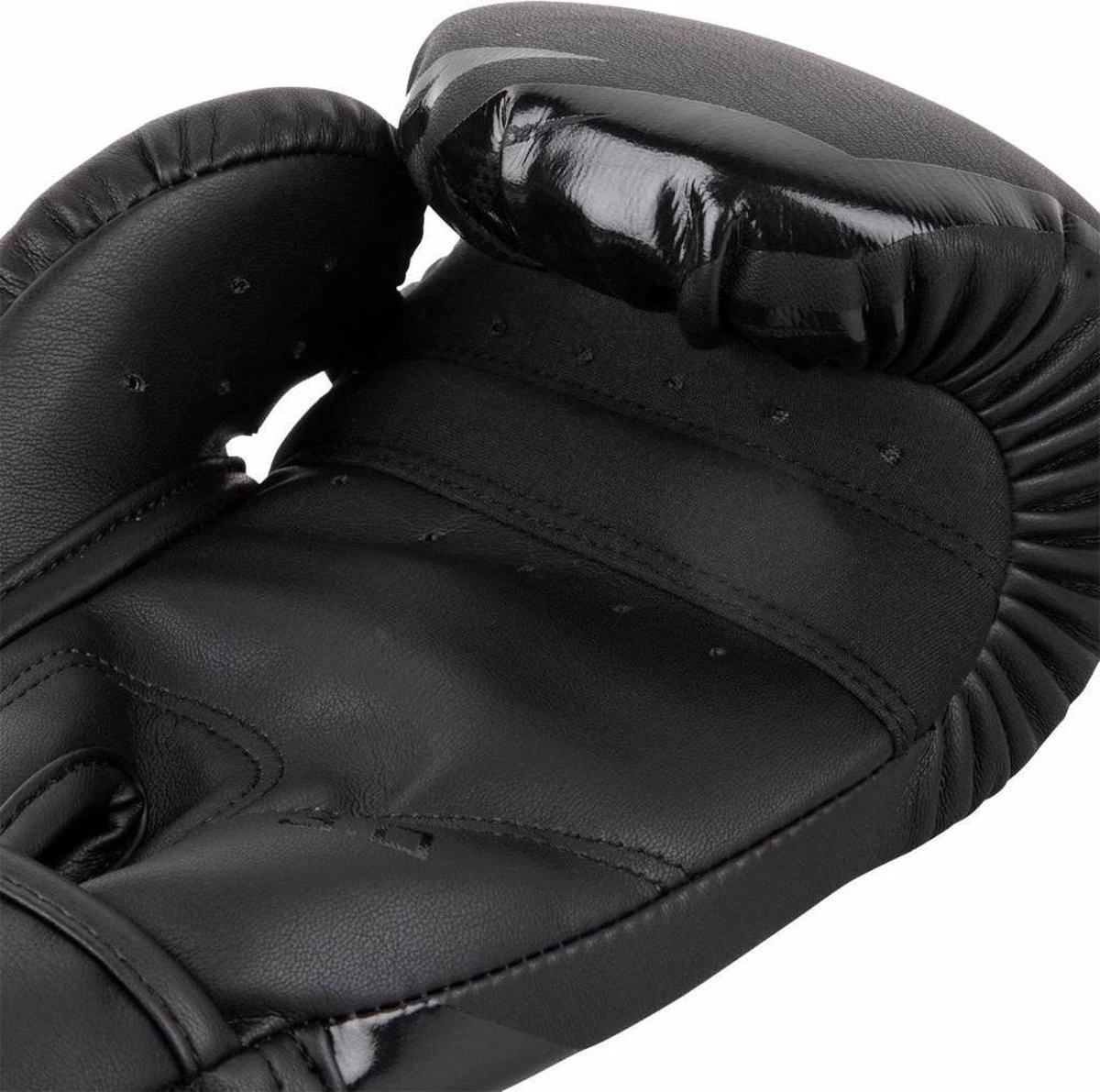 Venum Challenger 3.0 Kickbokshandschoenen - Zwart - 16 Oz 3 Venum Challenger 3.0 Kickbokshandschoenen - Zwart - 16 Oz - Afbeelding 3