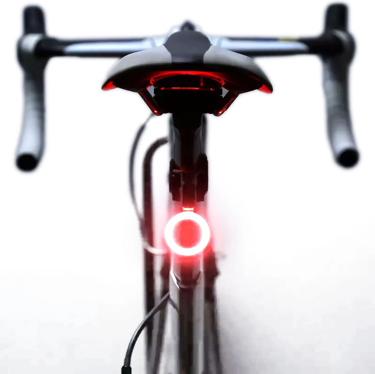 DesoMax® Fietslicht Achterlicht LED USB Oplaadbaar Helder Rond - Achterlicht Voor Racefiets En MTB – Herkenningslicht 3 DesoMax® Fietslicht Achterlicht LED USB Oplaadbaar Helder Rond - Achterlicht Voor Racefiets En MTB – Herkenningslicht - Afbeelding 3