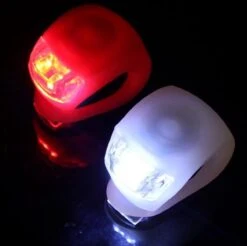 Merkloos Dutch Gadgets - Fietslampjes LED - Set Wit En Rood - Inclusief Batterijen 10 Merkloos Dutch Gadgets - Fietslampjes LED - Set Wit En Rood - Inclusief Batterijen -Merkloos Verkoop 1200x1197 14