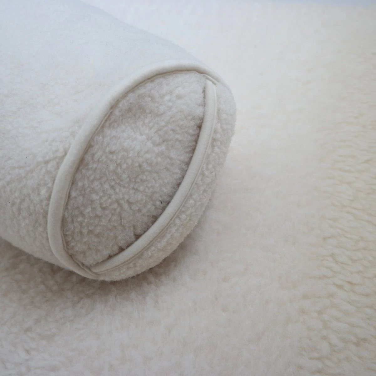 Yoga Bolster Merino Wol - Lotus 2 Yoga Bolster Merino Wol - Lotus - Afbeelding 2