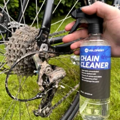 Velorest Chain Care Bundle - Ketting Reiniging & Onderhoud - Fietsonderhoudsmiddelen - Fietsketting Reiniger Set - Kettingolie Fiets - Fietsketting Smeermiddel - Chain Cleaner - Langdurige Bescherming -Merkloos Verkoop 1200x1200 1766