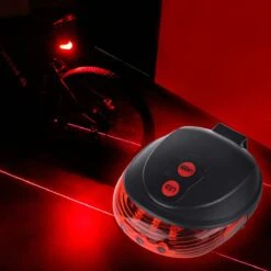 Fiets Achterlicht - LED Licht Met Laser - Fiets Lamp - Waterdicht - Racefiets Verlichting - Inclusief Batterijen - Rheme 28 Fiets Achterlicht - LED Licht Met Laser - Fiets Lamp - Waterdicht - Racefiets Verlichting - Inclusief Batterijen - Rheme -Merkloos Verkoop 1200x1200 2145