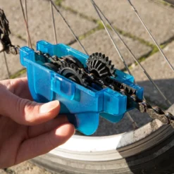 MMOBIEL Fietsketting Reiniger Schoonmaak Schrobber Met Roterende Borstels - Ketting En Versnelling Cleaner Fiets Onderhoud Gereedschap Set Accessoires Voor Race Fietsen En Mountainbikes -Merkloos Verkoop 1200x1200 2403