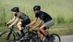 AGU Prime Fietsbroek Met Zeem II Essential Heren - Zwart - L 31 AGU Prime Fietsbroek Met Zeem II Essential Heren - Zwart - L -Merkloos Verkoop 1200x700 11