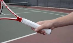 Witte Overgrip (tijdelijk 2+2) -Vernieuwd Met Steviger Grip! - Racket Overgrip - Tennisgrip - Softgrip - Absorberende Overgrip - Tennis - Soft - Extra Grip - 4 Stuks - Badminton - Squash - Padel -Merkloos Verkoop 1200x714 4
