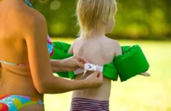 Sevylor Zwemvest - Puddle Jumper Deluxe - Papegaai Design - 15 - 30 Kg -Merkloos Verkoop 1200x777 1