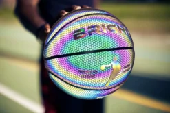 The BRIGHT Lichtgevende Basketbal | Reflecterend | Basketball | Holografisch | Glow In The Dark | Kinderen En Volwassenen | Unisex | Wit/Zwart/Roze/Blauw/Geel | Outdoor/Indoor | Maat 7 -Merkloos Verkoop 1200x800 5