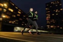 Tunturi Hardloop Verlichting Vest - Borstlamp - Verstelbaar - Hardloopvest - Reflecterend - Veiligheidsvesje - Led -Merkloos Verkoop 1200x800 61