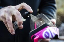 Muc-Off Anti-Fog Treatment Anti Aandamp 32ml 10 Muc-Off Anti-Fog Treatment Anti Aandamp 32ml -Merkloos Verkoop 1200x801 12