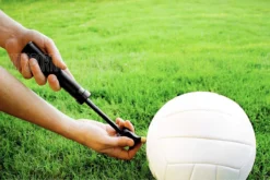 PD® - Ballenpomp - Premium Voetbalpomp - Basketbalpomp - Ballenpomp - Handpomp - Pomp - Inclusief Naald -Merkloos Verkoop 1200x803