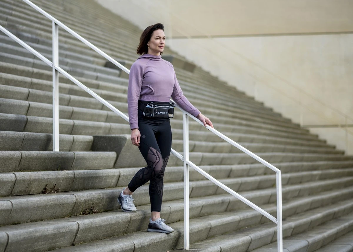 Fit Evolve® Sport Heupband - Hardloopband Telefoonhouder - Sportband - Drinkgordel - Running Belt Bidonhouder - Hardloopriem Met Drinkflessen - Zwart - Onesize 11 Fit Evolve® Sport Heupband - Hardloopband Telefoonhouder - Sportband - Drinkgordel - Running Belt Bidonhouder - Hardloopriem Met Drinkflessen - Zwart - Onesize - Afbeelding 11