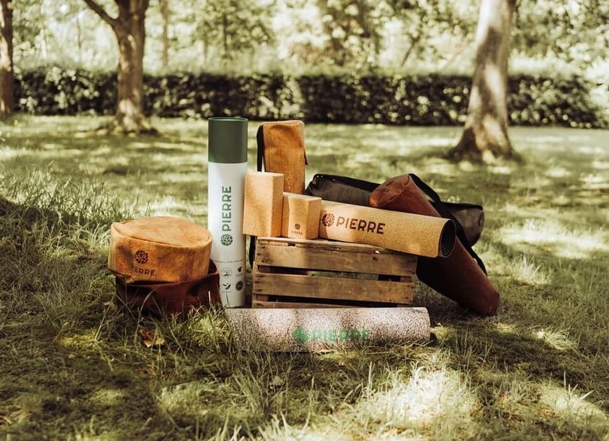 Pierre Sports - Meditatiekussen - Yoga Kussen - Rond - Kurk - Duurzaam Kurkleer - Kleur Naturel - 29cm Doorsnede X 12cm Hoogte 4 Pierre Sports - Meditatiekussen - Yoga Kussen - Rond - Kurk - Duurzaam Kurkleer - Kleur Naturel - 29cm Doorsnede X 12cm Hoogte - Afbeelding 4