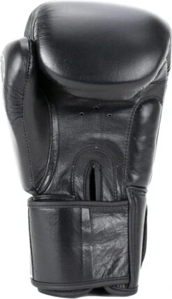 Super Pro Combat Gear Warrior Lederen (kick)bokshandschoenen Zwart/Wit 14oz 9 Super Pro Combat Gear Warrior Lederen (kick)bokshandschoenen Zwart/Wit 14oz -Merkloos Verkoop 691x1200 3