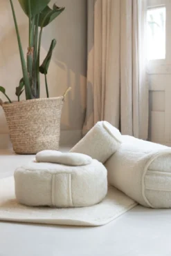 Yoga Bolster Merino Wol - Lotus 21 Yoga Bolster Merino Wol - Lotus -Merkloos Verkoop 799x1200 15