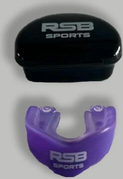 RSB Sports | Kickboks Bitje - Gebitsbeschermer Kleur Paars En Opbergdoosje - Vechtsport-boksen-kickboksen-hockey-rugby En Alle Andere Sporten -Merkloos Verkoop 829x1200 1